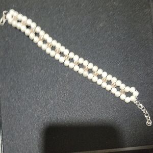 Elegant Silver and White Pearl Bracelet